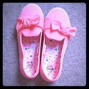 Peach flats